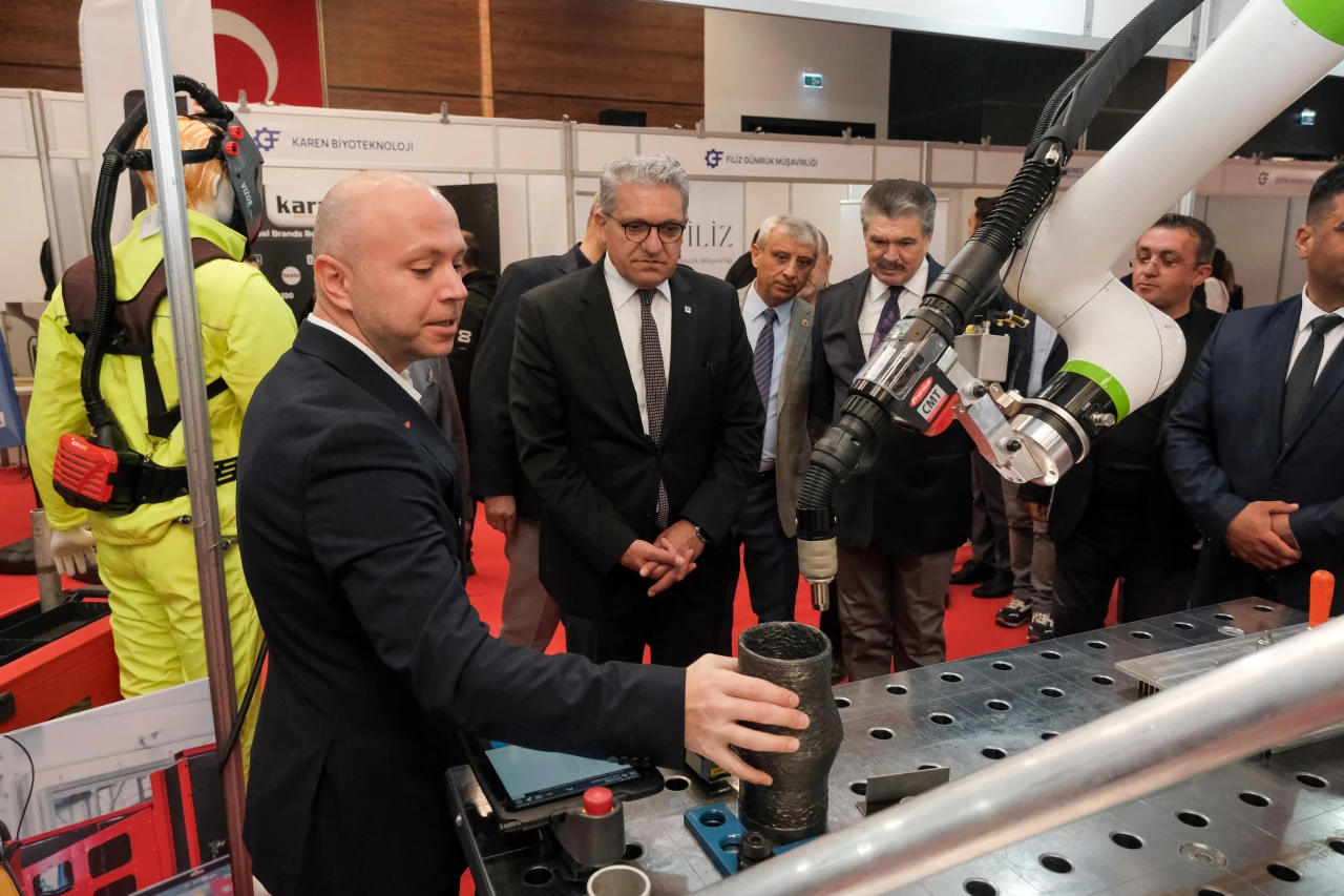 ESKİŞEHİR OSB’DE “FABRİKA TEDARİKÇİLERİ FUARI” AÇILDI