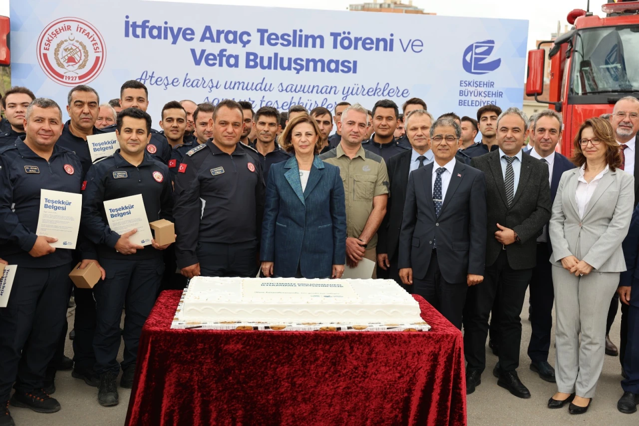 BÜYÜKŞEHİR BELEDİYESİ’NDEN İTFAİYECİLERE TEŞEKKÜR