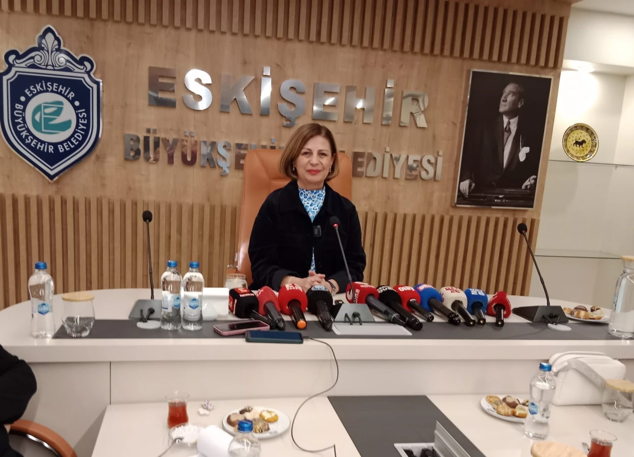 ÜNLÜCE: CHP KURULTAYI’NI YÖNETMEK BENİM İÇİN GURURDU