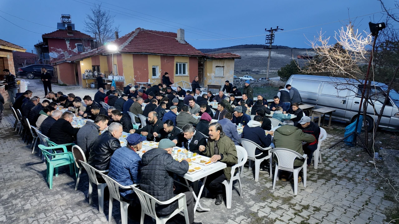 Gemiçli Yörükler iftar programında buluştu