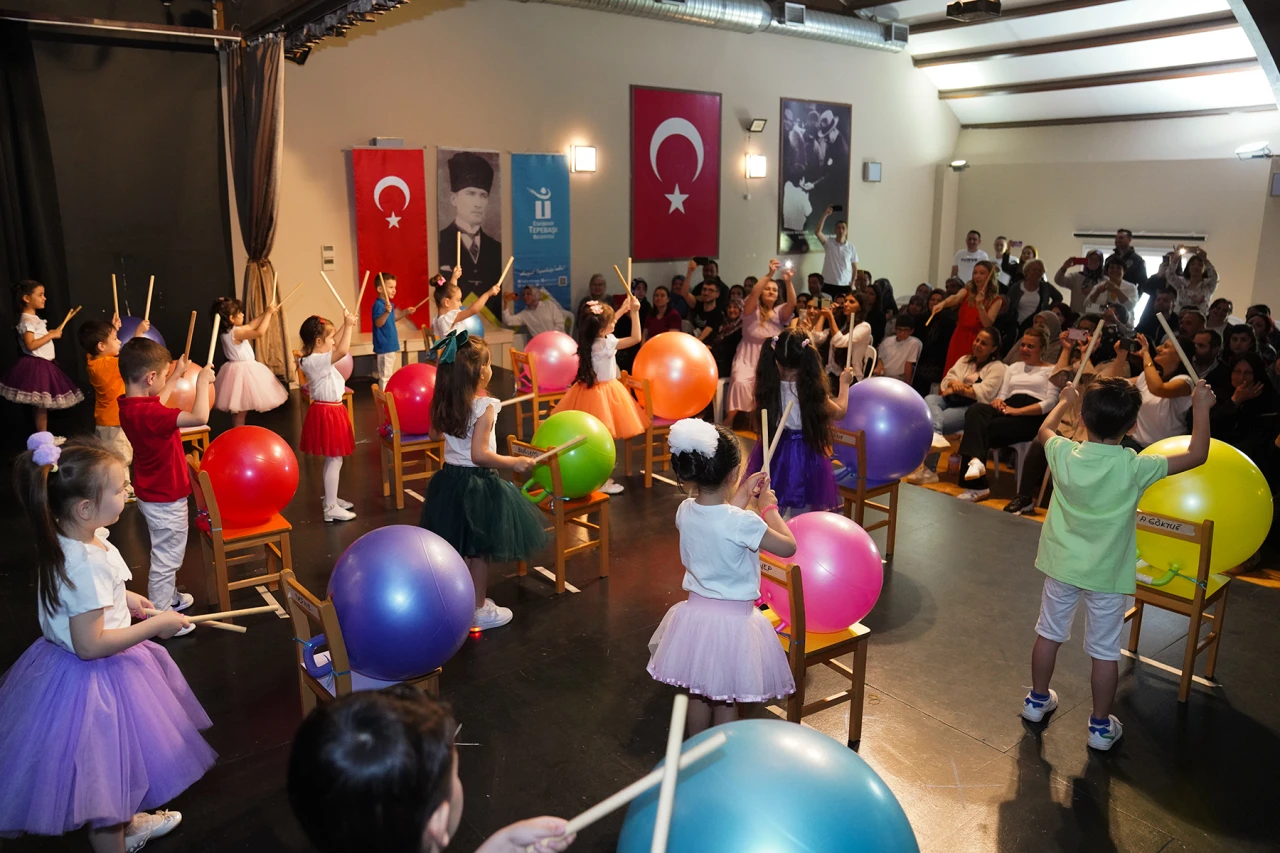 Minikler yılsonu gösterilerinde hünerlerini sergiledi