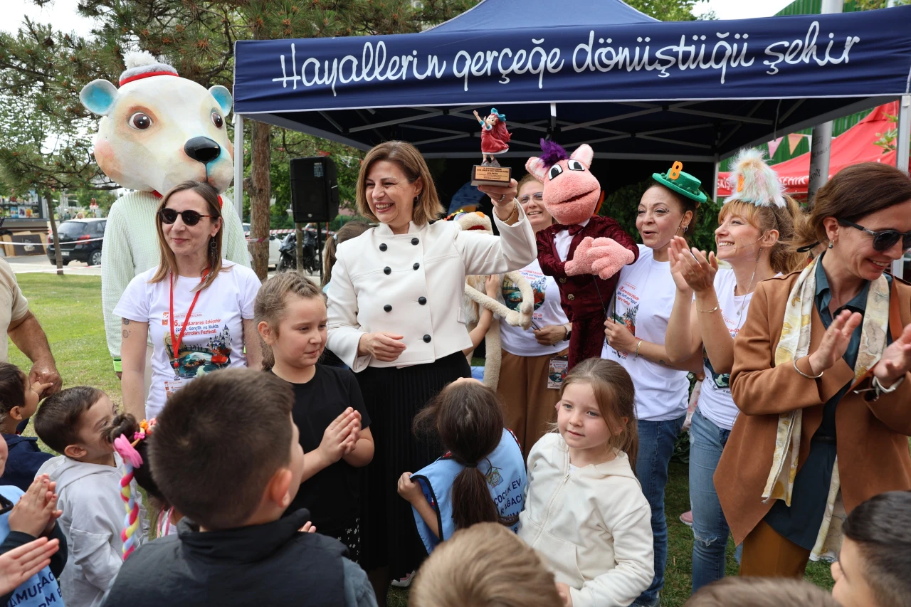 Uluslararası Eskişehir Çocuk Gençlik ve Kukla Tiyatroları Festivali sona erdi