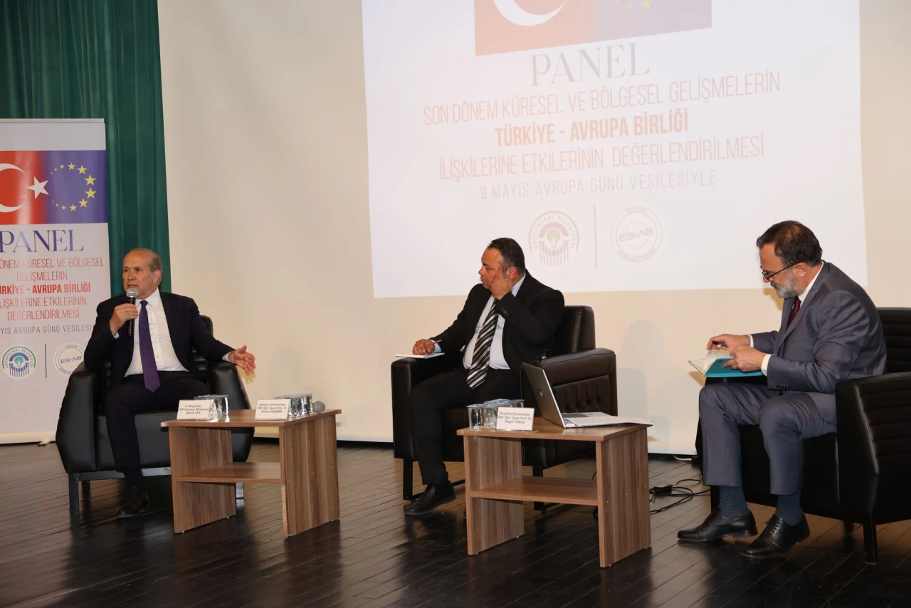 Avrupa Günü’nde Eskişehir’de AB-Türkiye ilişkileri masaya yatırıldı