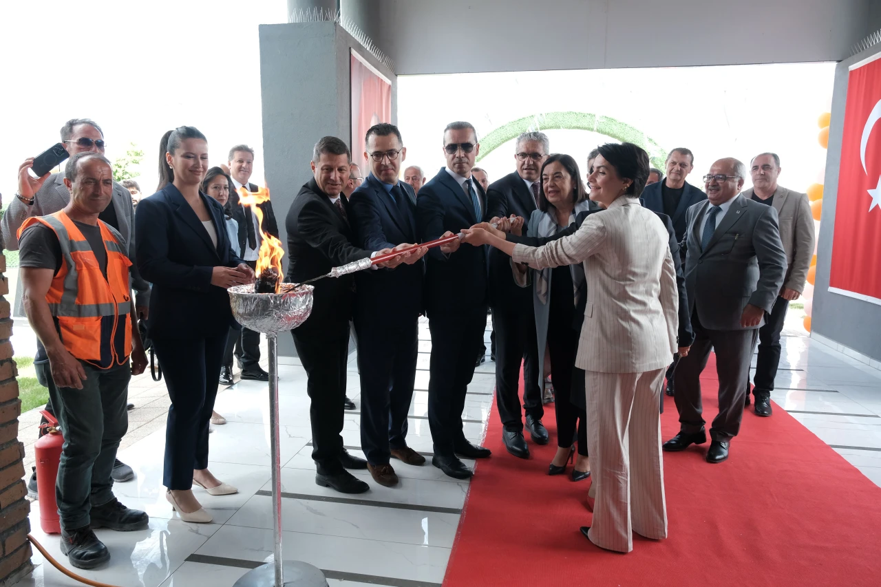 Frigya Anaokulu düzenlenen görkemli bir törenle açıldı