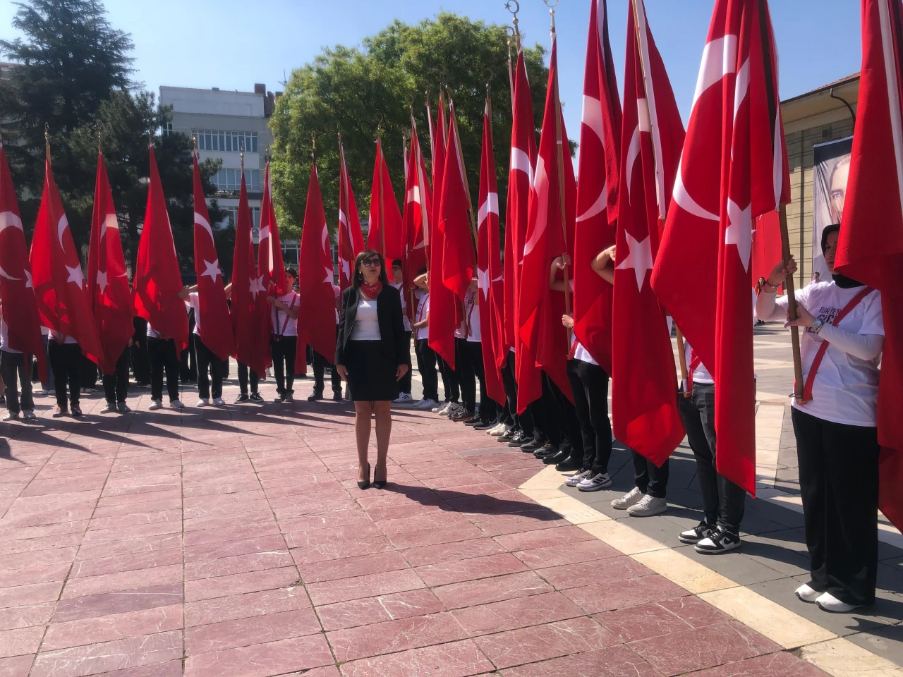 Vilayet Meydanı'nda Atatürk'ü anma töreni yapıldı