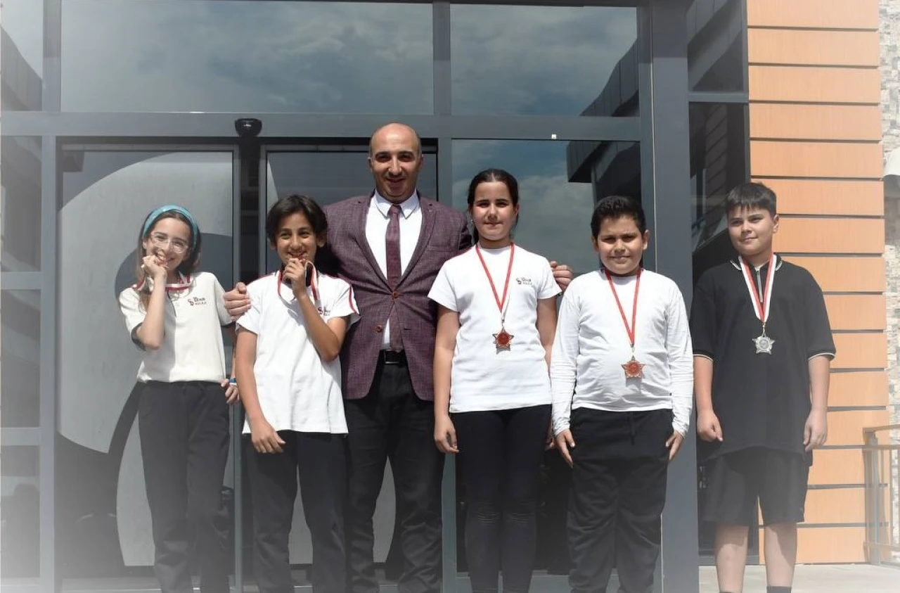 ŞEHİR KOLEJİ’NDE BAŞARILARLA DOLU BİR YOLCULUK