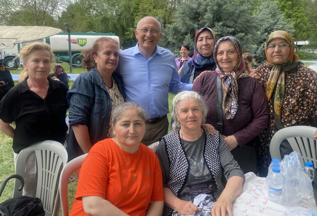 ÇAKIRÖZER’DEN BAYRAMDA ‘ADALET VE ÖZGÜRLÜK’ VURGUSU