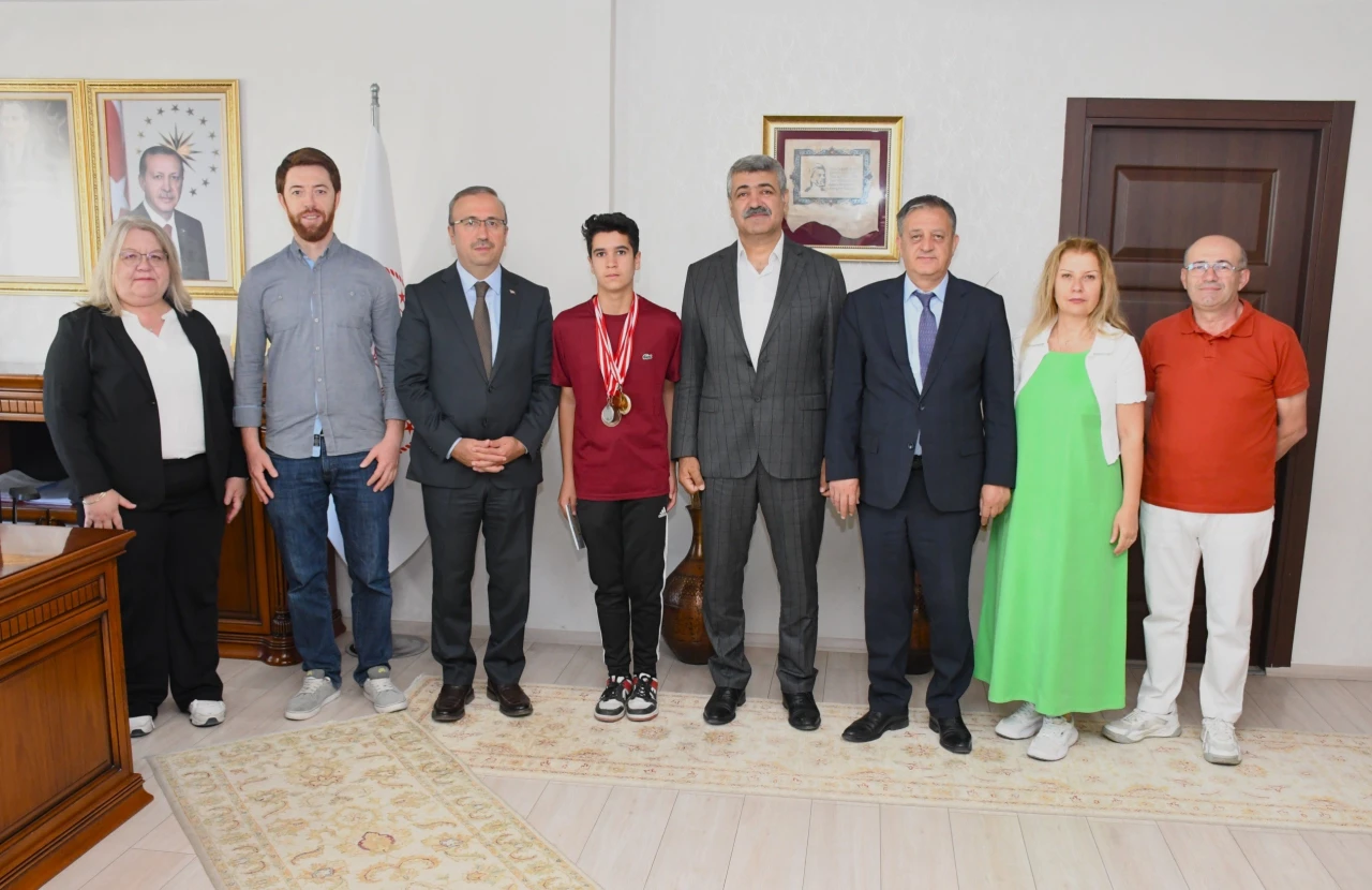 KAZIM KURT CHP'Lİ BAŞKANLARA PROJELERİ ANLATTI