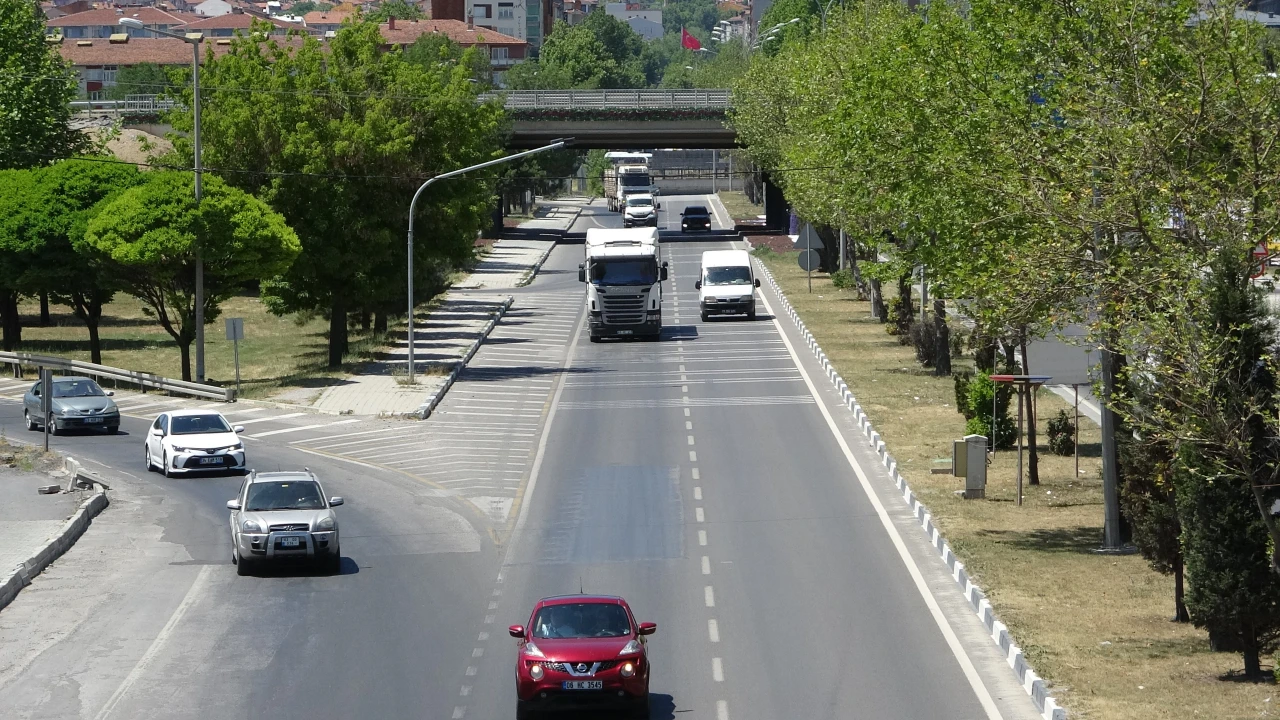 O İLDE ARAÇ SAYISI NÜFUSA YAKLAŞTI