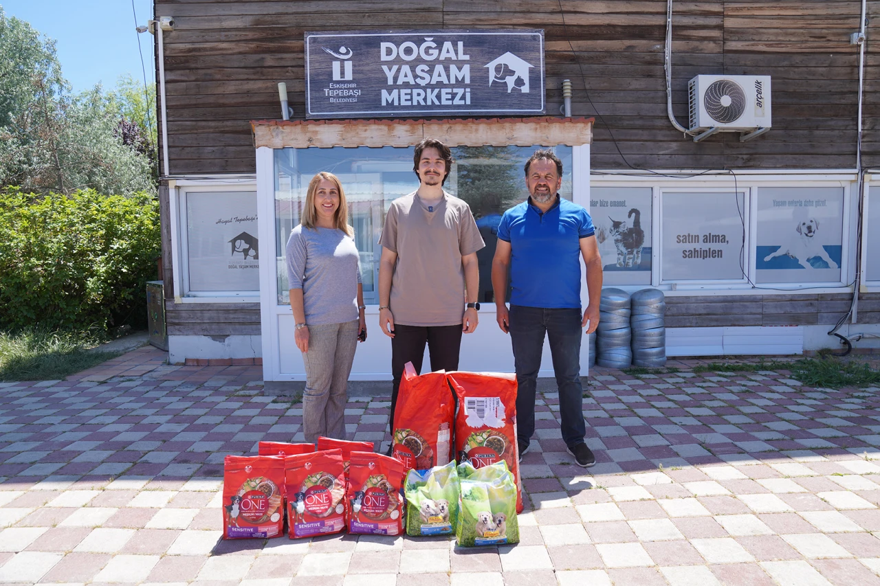 PATİLİ DOSTLARA MAMA BAĞIŞI SÜRÜYOR
