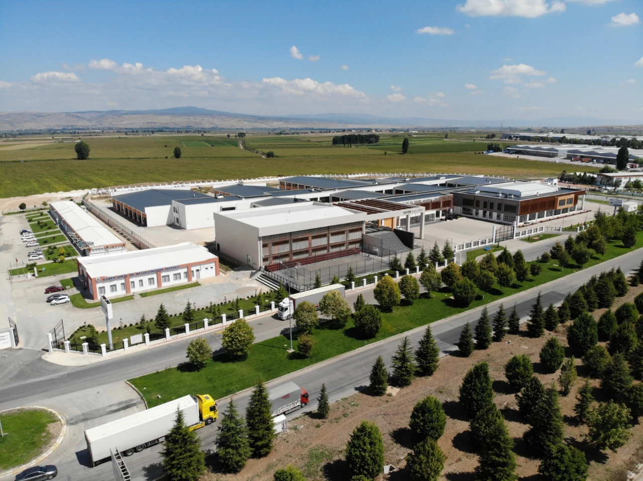 TÜRKİYE’YE ROL MODEL OLAN LİSEYE KAYITLAR BAŞLIYOR