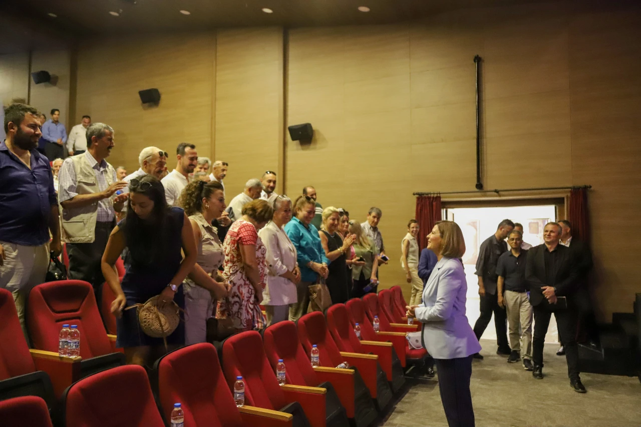 BAŞKAN ÜNLÜCE MUHTARLARA PROJELERİNİ ANLATTI