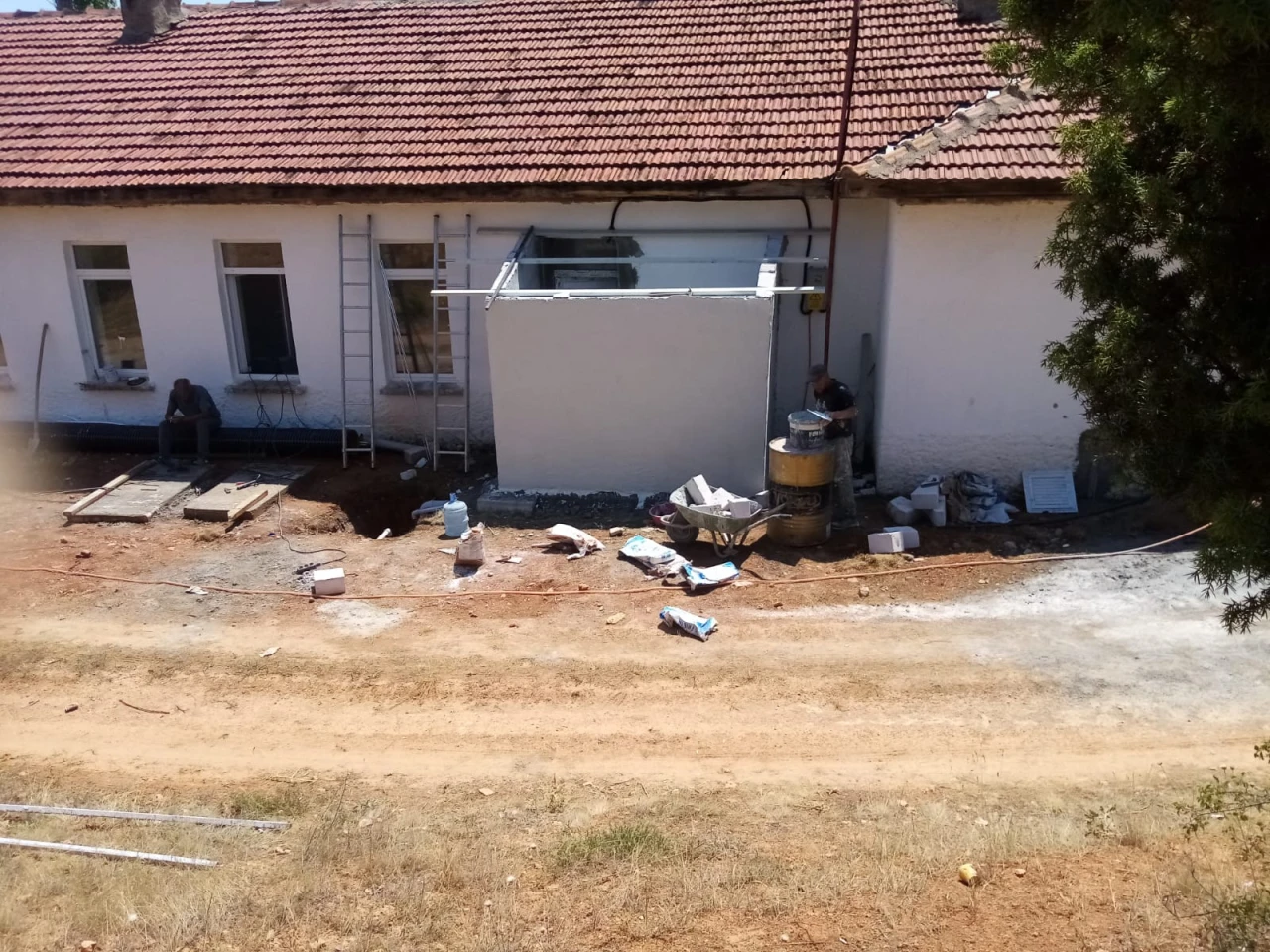 KAPATILAN KÖY OKULUNU KÖY EVİ YAPIYORLAR
