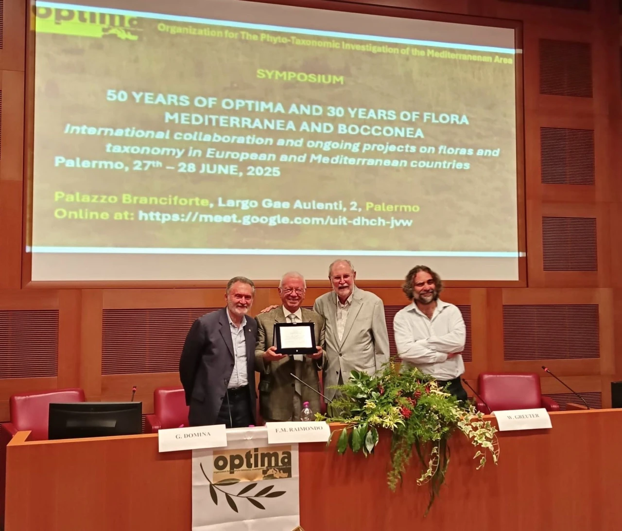 BOTANİĞİN NOBELİ THEOPHRASTUS ÖDÜLÜ ESKİŞEHİRLİ PROF. DR. HÜSNÜ CAN BAŞER’İN