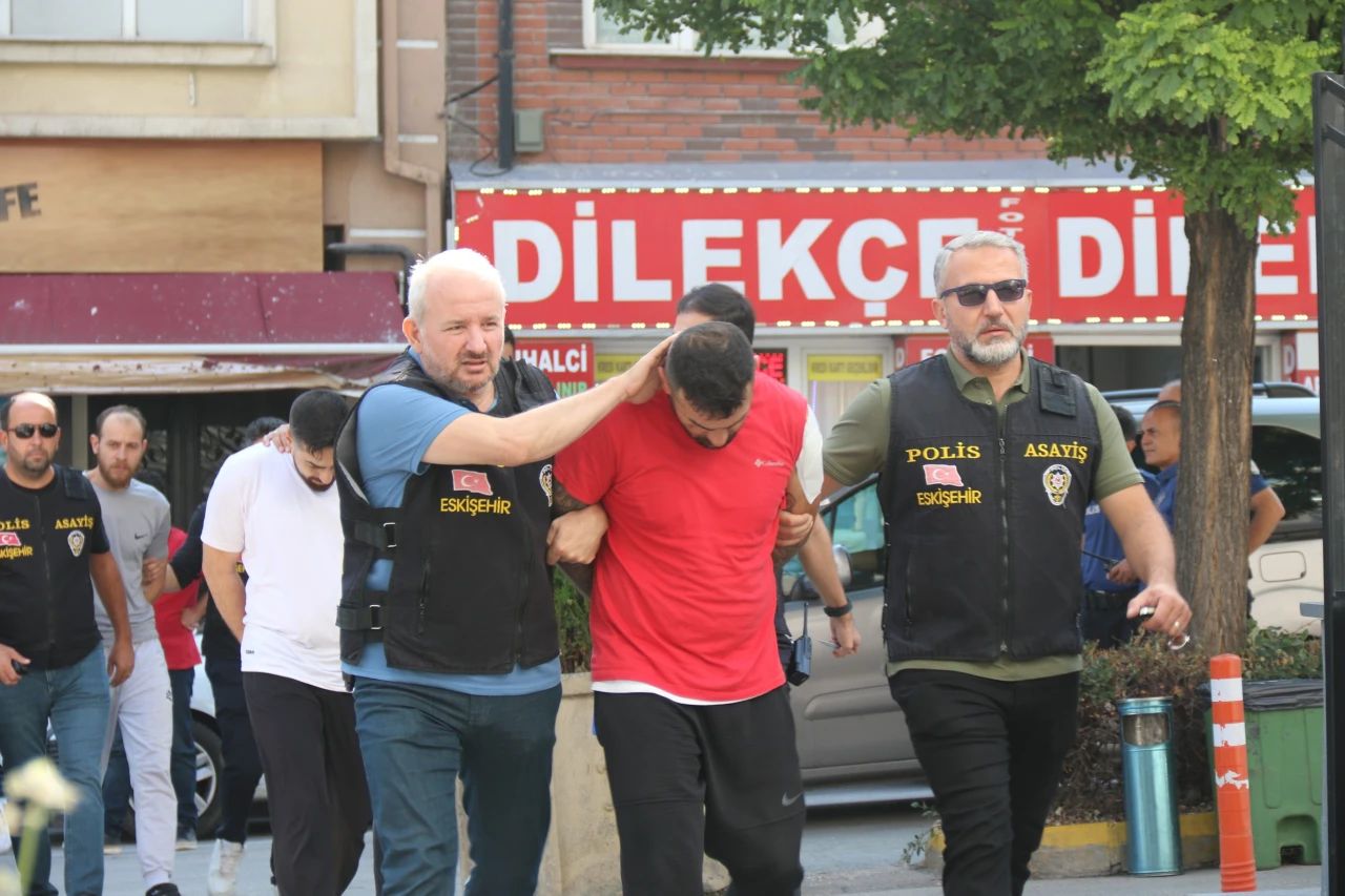 SİLAHLI SALDIRININ ŞÜPHELİLERİ YAKALANDI