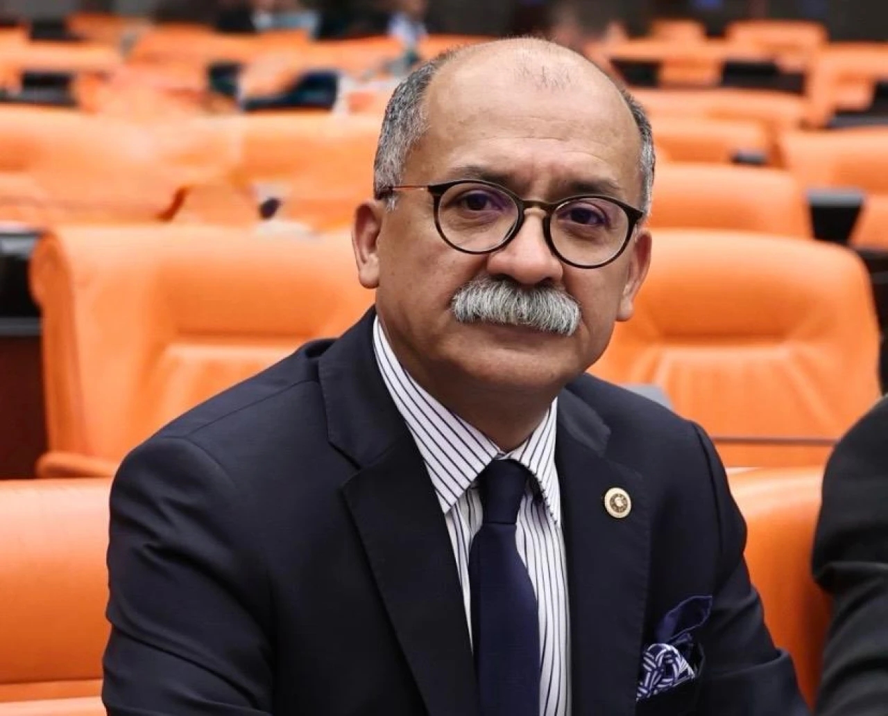 OKULLARDA KAYIT PARASI YA DA ZORUNLU BAĞIŞ YOKMUŞ!