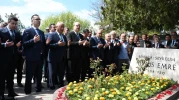 Yunus Emre kabri başında anıldı