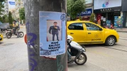 ESKİŞEHİR’DEKİ İLGİNÇ AFİŞ GÖRENLERİ GÜLÜMSETTİ