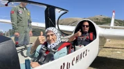 83 YAŞINDAKİ KADININ "UÇMA" HAYALİ GERÇEK OLDU
