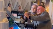 DÜĞÜN PASTASINI MOTORLU TESTERE İLE KESTİLER