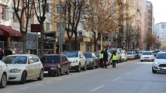 CADDELERDE PARKOMETRE DÖNEMİ SONA ERDİ
