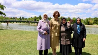 Başkan Ünlüce gönüllere dokunuyor