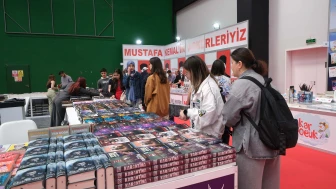 Eskişehir Kitap Fuarı yoğun katılımla açıldı