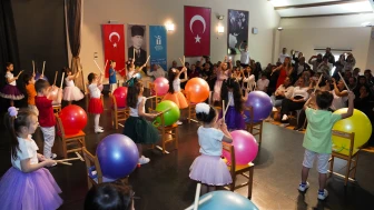 Minikler yılsonu gösterilerinde hünerlerini sergiledi