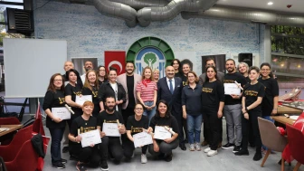 Odunpazarı Belediyesi Sunuculuk Atölyesi’nden mezuniyet coşkusu
