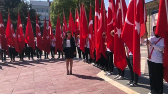 Vilayet Meydanı'nda Atatürk'ü anma töreni yapıldı