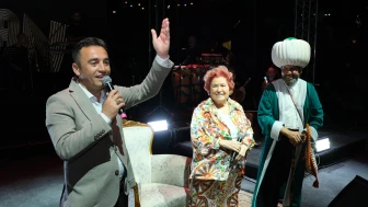 NASREDDİN HOCA FESTİVALİ SELDA BAĞCAN’IN KONSERİYLE SONA ERDİ