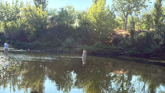 SAKARYA NEHRİ'NE GİREN İKİ ÇOCUK SUDA KAYBOLDU