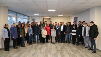 BAŞKAN ATAÇ GENÇLERE TAVSİYELERDE BULUNDU