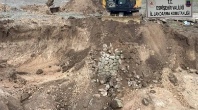 Eskişehir'de Kaçak Kazı Yapan 2 Şüpheli Tutuklandı