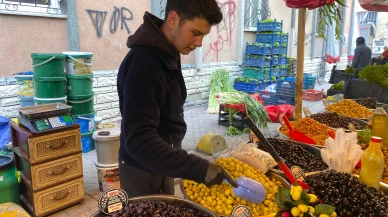 Ramazan sofralarının vazgeçilmezi zeytine yoğun talep