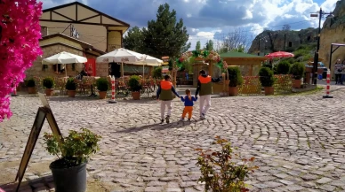 Frig Vadisi Ayazini'de turizm sezonu başladı