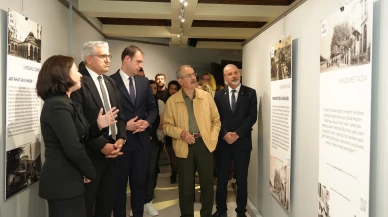 Edebiyat Rotası sergisi sanatseverlerin beğenisine sunuldu