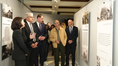 Edebiyat Rotası sergisi sanatseverlerin beğenisine sunuldu