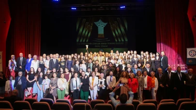 Liselerarası Tiyatro Şenliği’nin ödülleri muhteşem bir törenle dağıtıldı