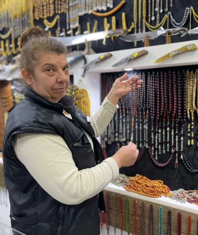 Sevcan Gökduman: "Tespihin Yaşı ve Zamanı Yok"