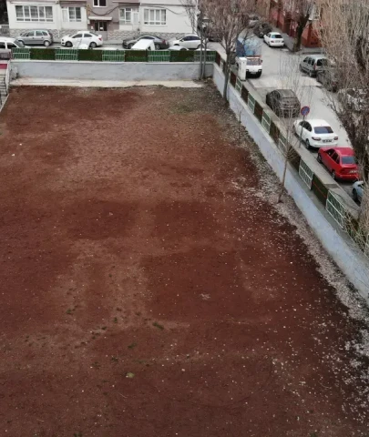 20 Bin Nüfuslu Mahallenin Anaokulu 6 Yıldır İnşa Edilmeyi Bekliyor