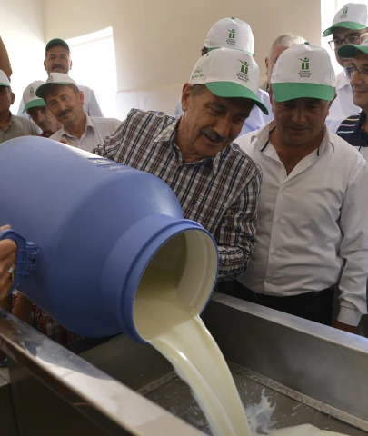 BAŞKAN ATAÇ: SÜT ÜRETİMİNİ DE TÜKETİMİNİ DE DESTEKLİYORUZ