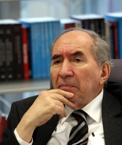 CHP ESKİ GENEL BAŞKANI ALTAN ÖYMEN HAYATINI KAYBETTİ