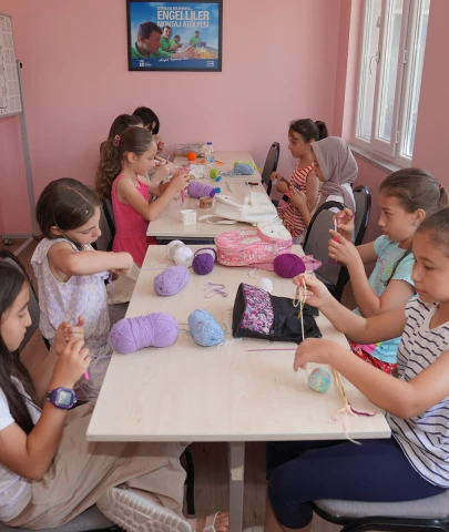 ÇOCUKLAR YAZ TATİLLERİNİ TEPEBAŞI’NDA VERİMLİ GEÇİRİYOR