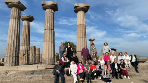 SAĞLIKLI YAŞ ALMA DERNEĞİ ÜYELERİ ÇANAKKALE’Yİ GEZDİ