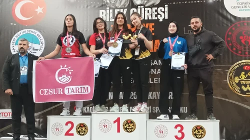 Eskişehir'li sporcudan çifte şampiyonluk