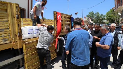 BÜYÜKŞEHİRDEN KİRAZ ÜRETİCİSİNE DON SONRASI CAN SUYU