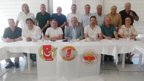 Gazetecilik Mesleğinin Sorunları Tartışıldı