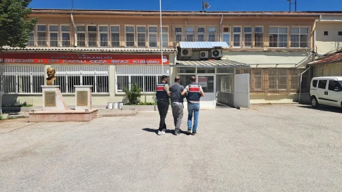 INTERPOL’ÜN KIRMIZI BÜLTENLE ARADIĞI TERÖRİST ESKİŞEHİR’DE YAKALANDI