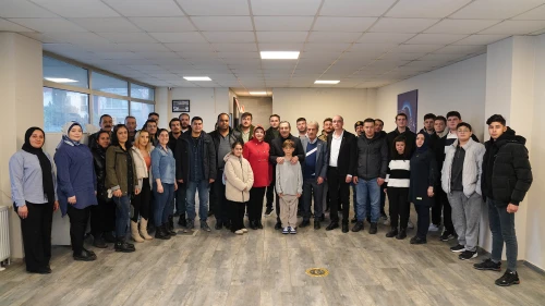 BAŞKAN ATAÇ GENÇLERE TAVSİYELERDE BULUNDU